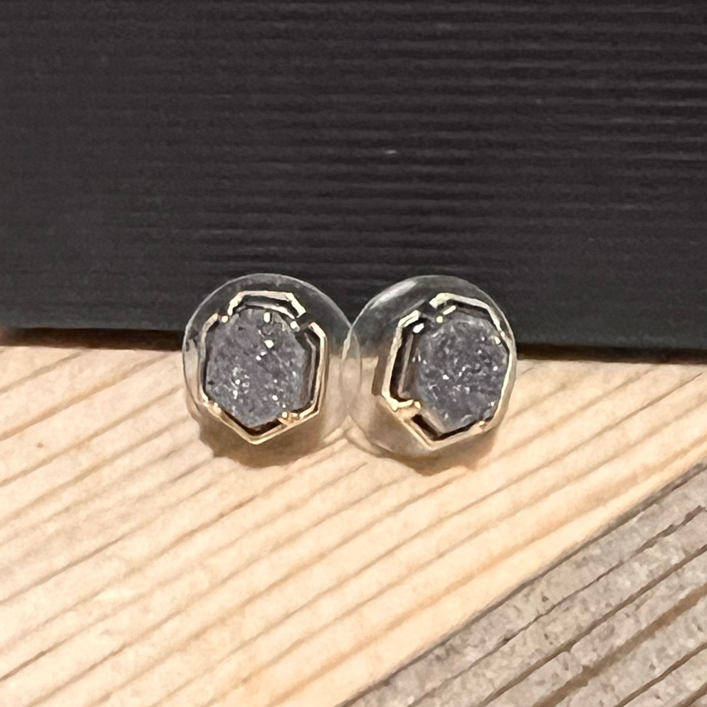 Kendra Scott Gray Stone Earrings